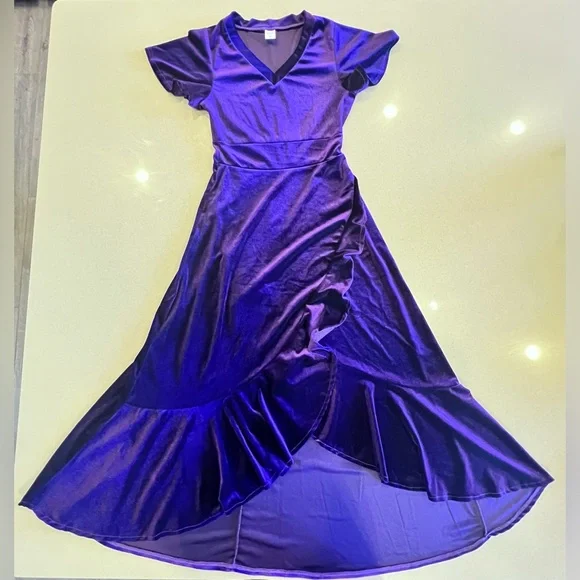 Purple Velvet Velour feel V neck Ruffle Sz Small Whimsigoth Renaissance Flirty - Picture 11 of 13